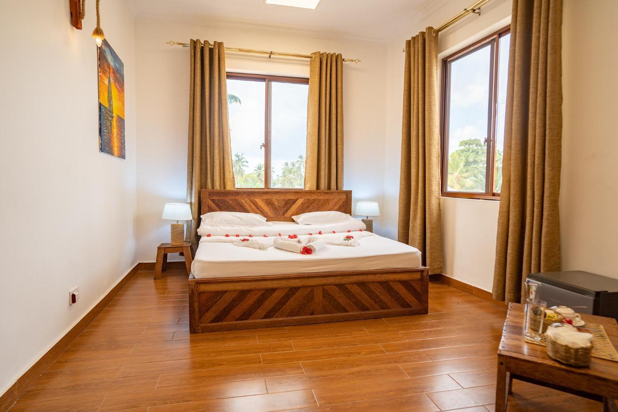 Aurora Beach Hotel Nungwi Buitenkant foto